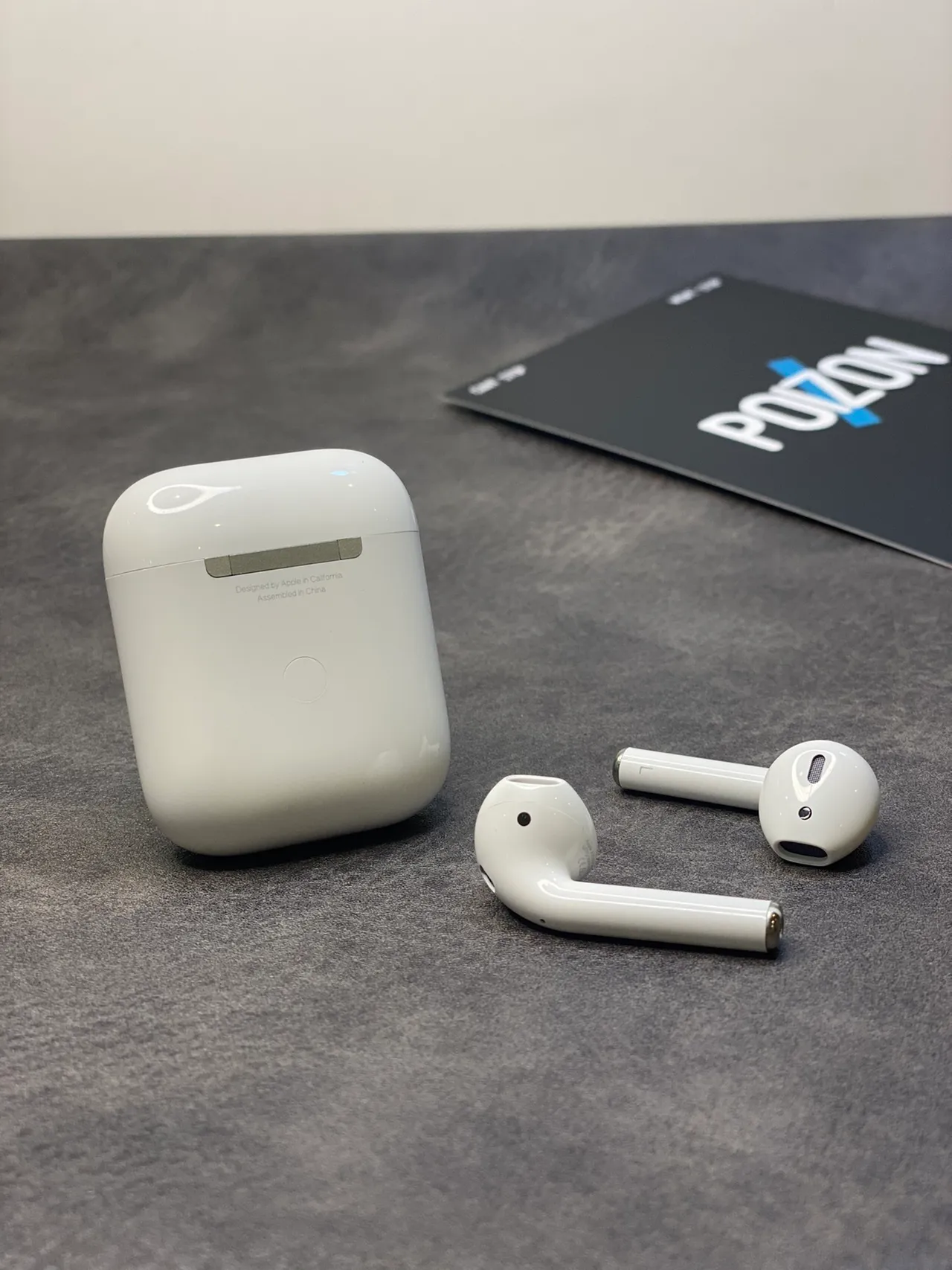 Apple AirPods White Compact Stem-Style Glossy Finish TWS Earbuds 6