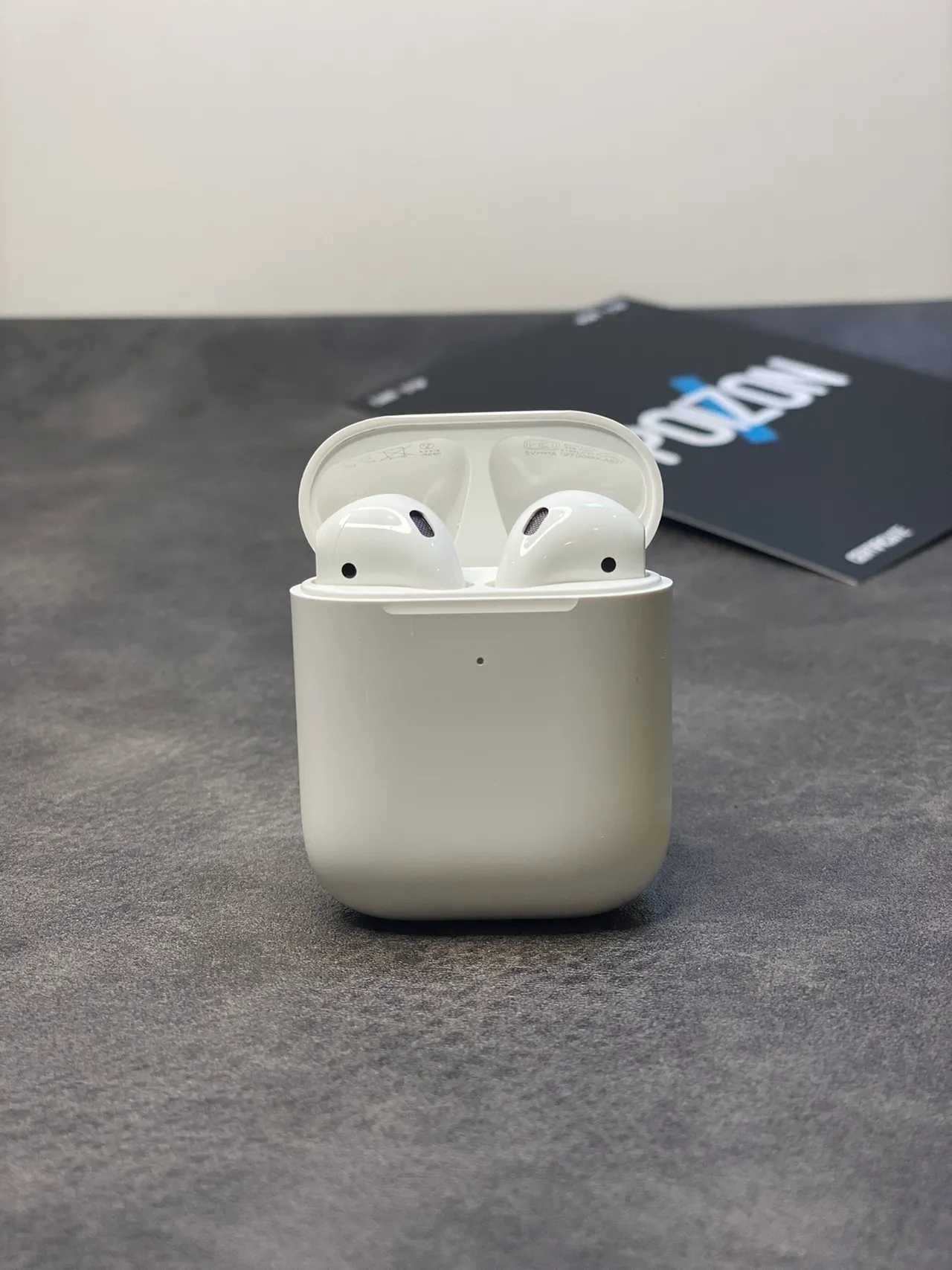 Apple AirPods White Compact Stem-Style Glossy Finish TWS Earbuds 9