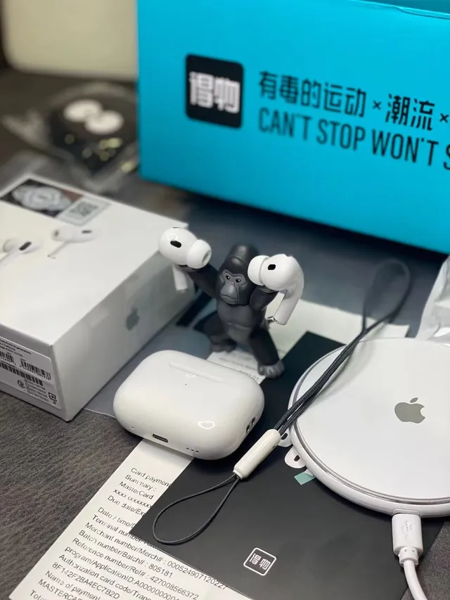 Apple White Compact Stem-Style Silicone-Tipped TWS Earbuds 3