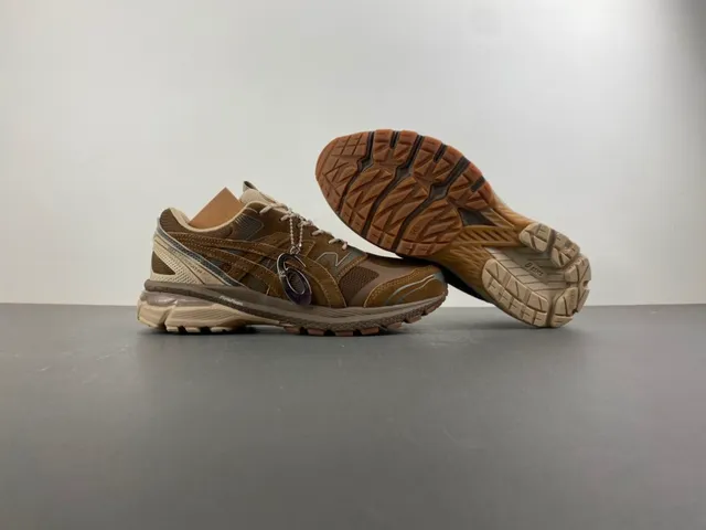 ASICS Gel-Kayano أحذية رياضية أسلوب حياة بنية سود وميش 12
