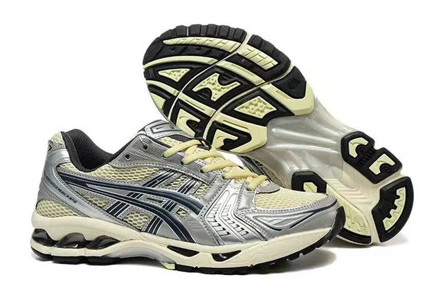ASICS Gel-Kayano فضي بيج بحري أحذية جري 4