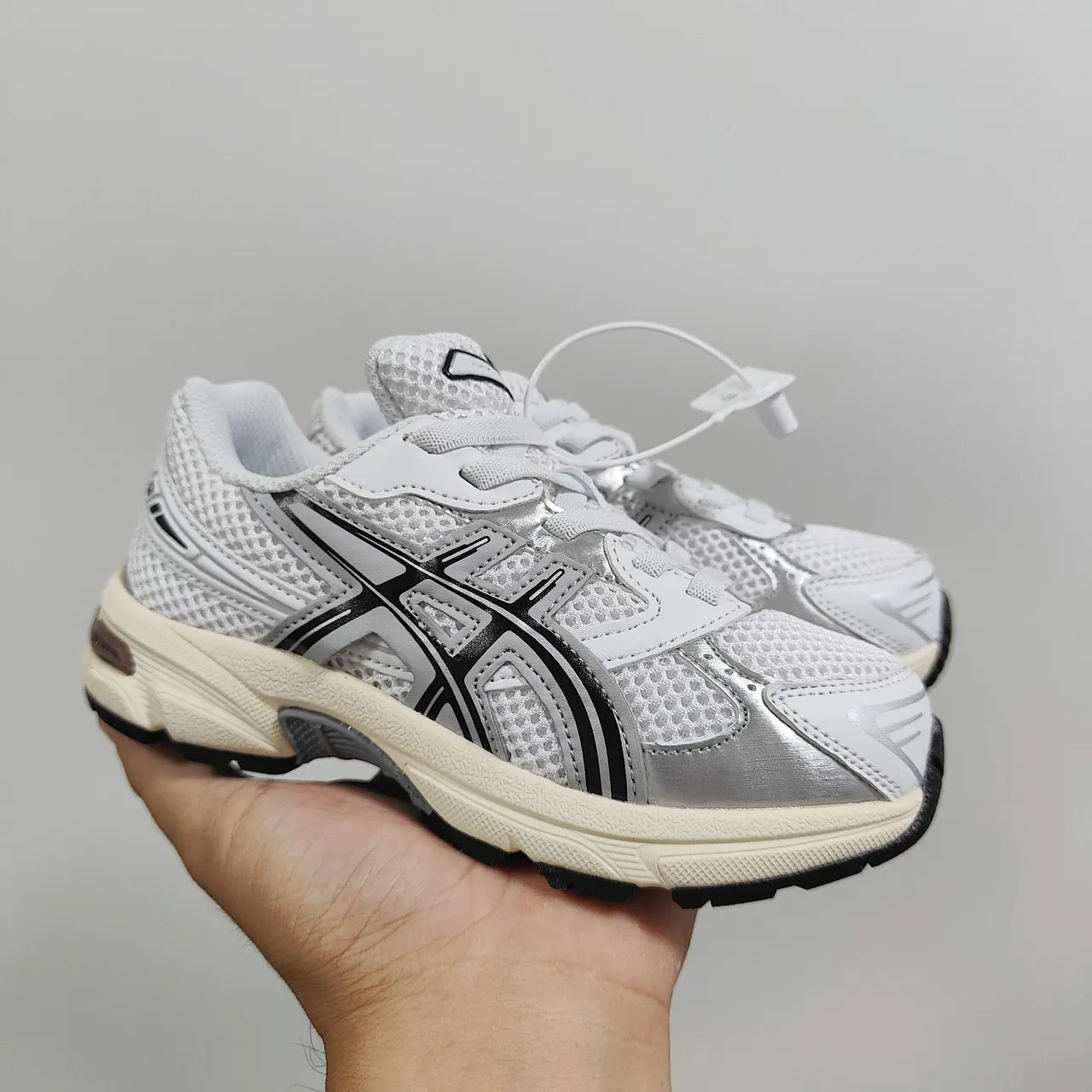ASICS Gel-Kayano أبيض أزرق أعلى شبكي منظم شعار النمر علامة تجارية أحذية الجري 18