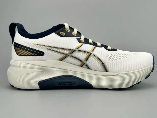 ASICS Gel-Kayano Branco Navy Gold Tênis de Corrida 9
