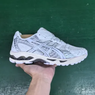 ASICS White Silver Engineered Mesh Upper Geometric Cage Overlay Running Shoes