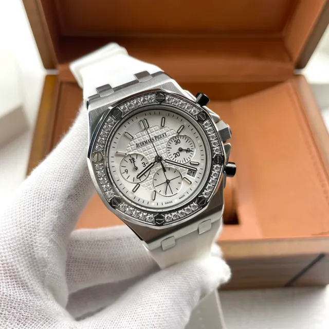 Audemars Piguet Royal Oak Offshore Chronograph White Dial Diamond Bezel Mechanical Watch 5