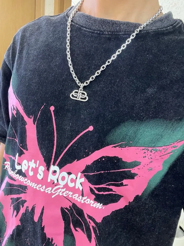 Balenciaga BB Chain Colar com pingente de logo de dois tons 8