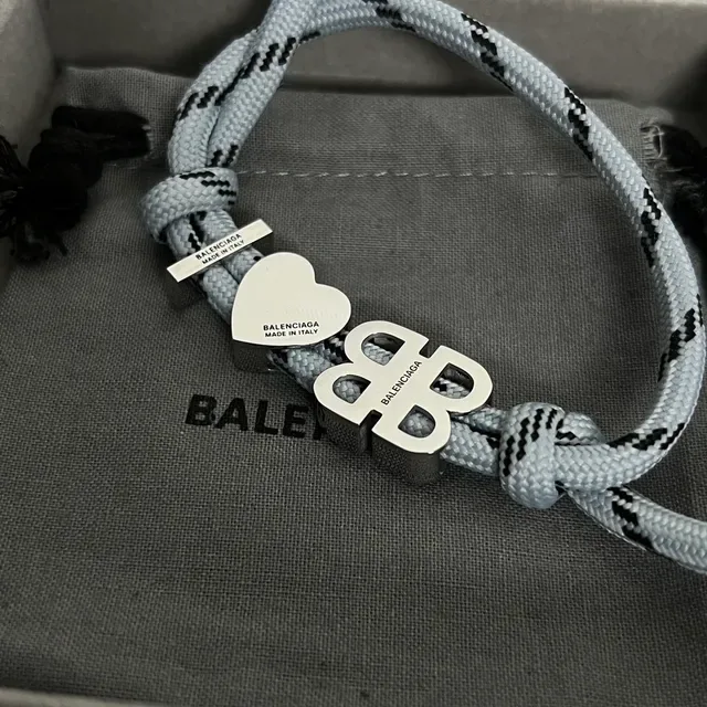Balenciaga BB Heart Bracelet Corde Gris Argent Tressé Interlocking Logo 2