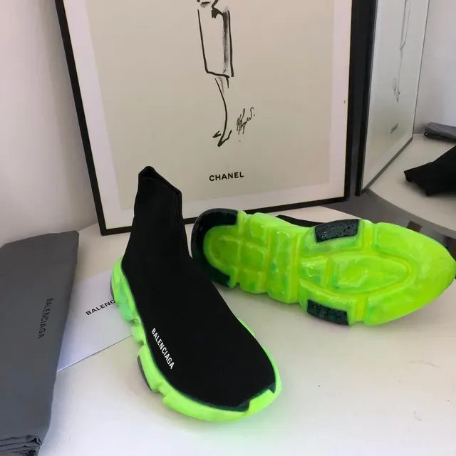 Balenciaga Sneakers lifestyle noir et vert avec upper en maille col cheville haut ajustement chaussette 2