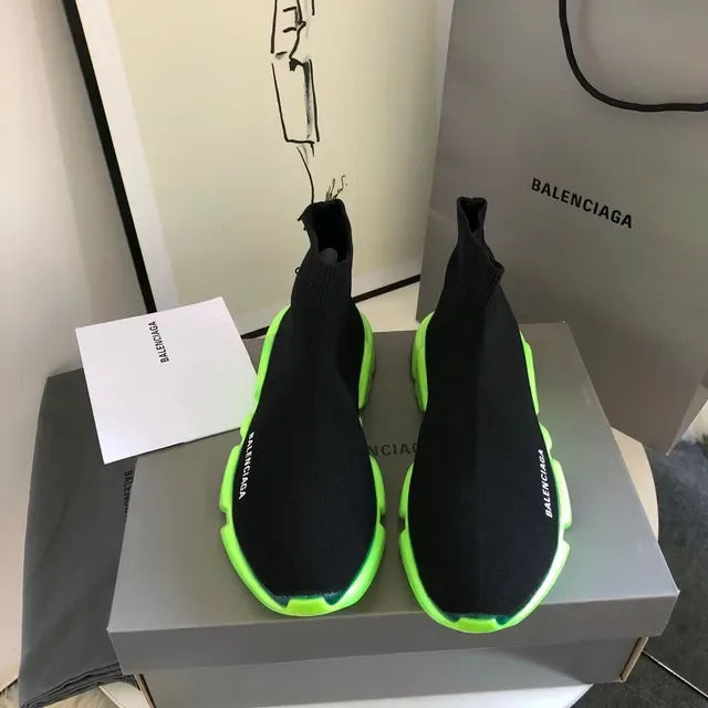 Balenciaga Sneakers lifestyle noir et vert avec upper en maille col cheville haut ajustement chaussette 5