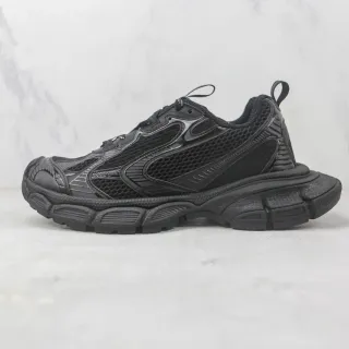Balenciaga Tênis Chunky Pretos Monocromáticos de Malha e Recobrimento Sintético