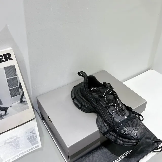 Balenciaga Black Oversized Silhouette Multi-Layered Sole Chunky Sneakers 7