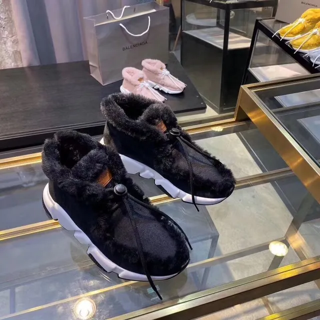 Balenciaga Preto Branco Slip-On High-Top Colar de Pelúcia Tênis Chunky 4