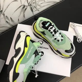 Balenciaga أخضر أصفر حذاء رياضي oversized قاعدة متعددة الطبقات كثيفة