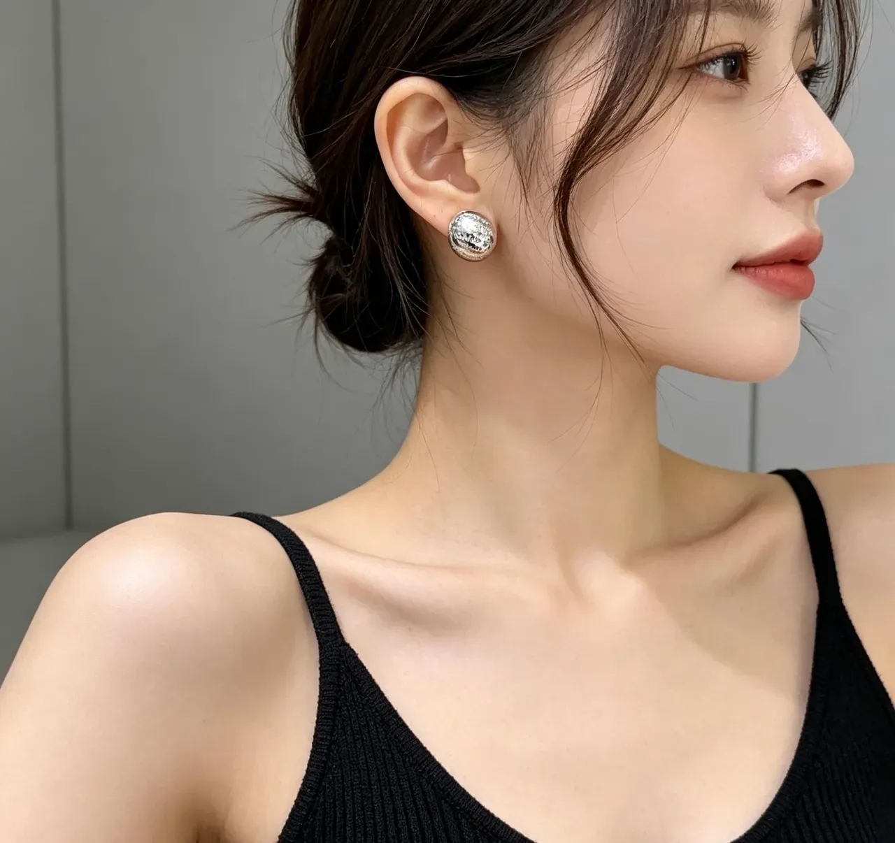 Balenciaga Logo Oval Brincos Prata Cinza Metálico 8
