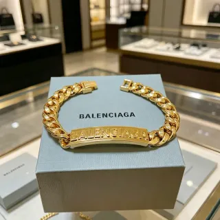 Balenciaga Logo Plaque Curb-Link Pulsera Oro