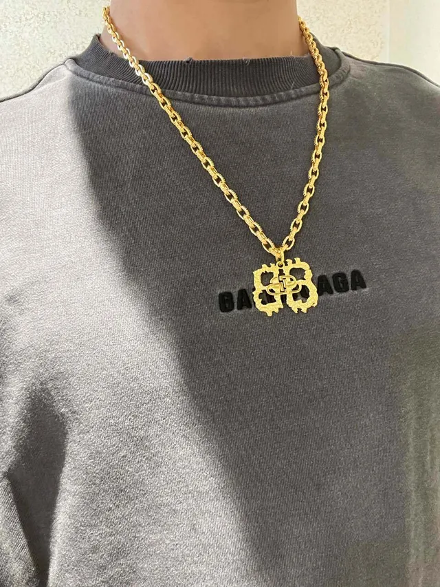 Balenciaga pingente quatrefoil corrente grossa colar 8