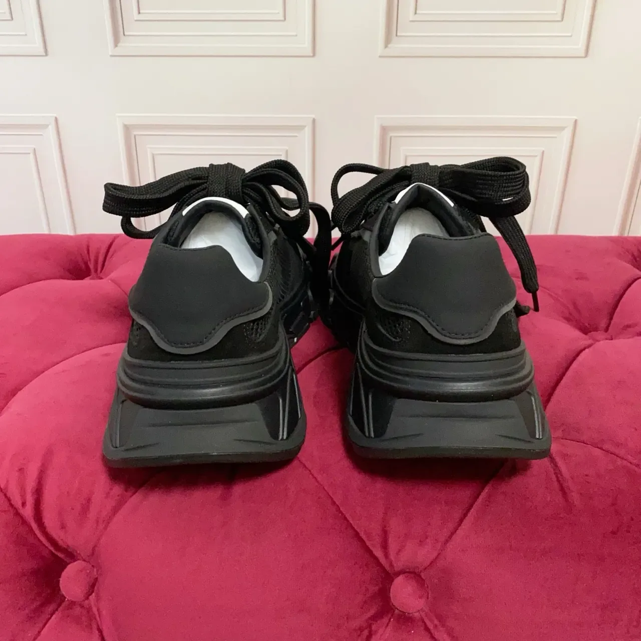Balenciaga Runner Tênis pretos de malha e camurça chunky 2