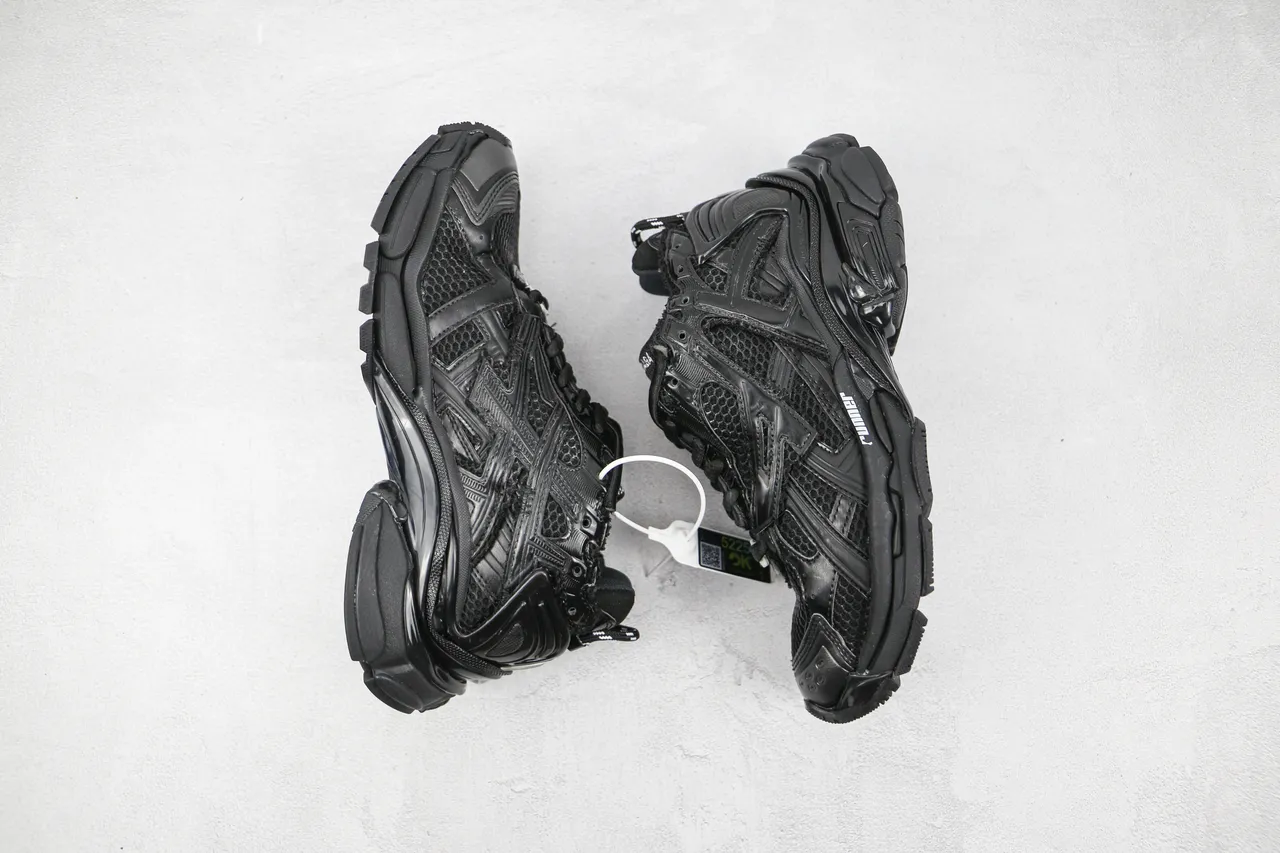 Balenciaga Runner Monochrome Black Chunky Sneakers 9