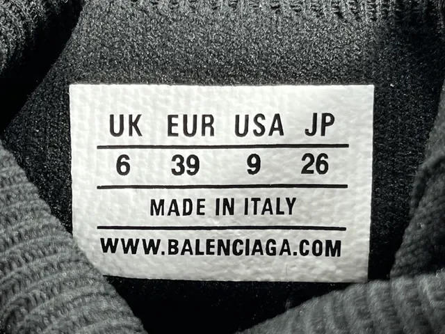 Balenciaga Speed Trainer noir et blanc sneakers lifestyle 12