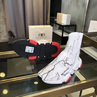 Balenciaga Speed Trainer أحذية رياضية أسلوب حياة مطبوعة بتصميم رخام أبيض متشقق