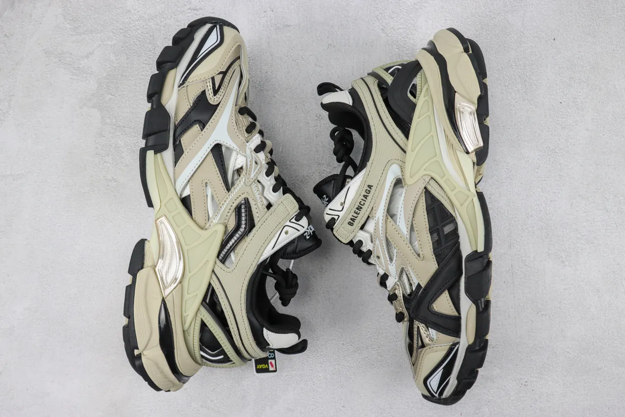 Balenciaga Track Trainer Tênis Chunky Bege e Preto 2