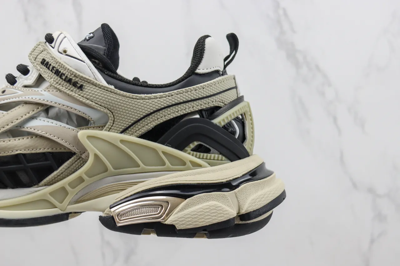 Balenciaga Track Trainer Tênis Chunky Bege e Preto 7