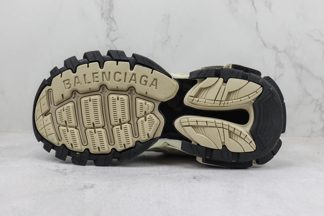 Balenciaga Track Trainer Tênis Chunky Bege e Preto 8