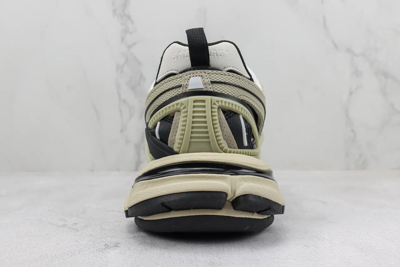 Balenciaga Track Trainer Tênis Chunky Bege e Preto 9