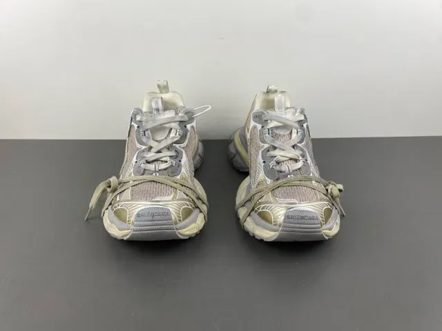 Balenciaga Track Trainer Bege Cinza Dourado Tênis Chunky 11