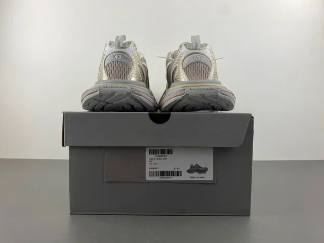 Balenciaga Track Trainer Bege Cinza Dourado Tênis Chunky 15