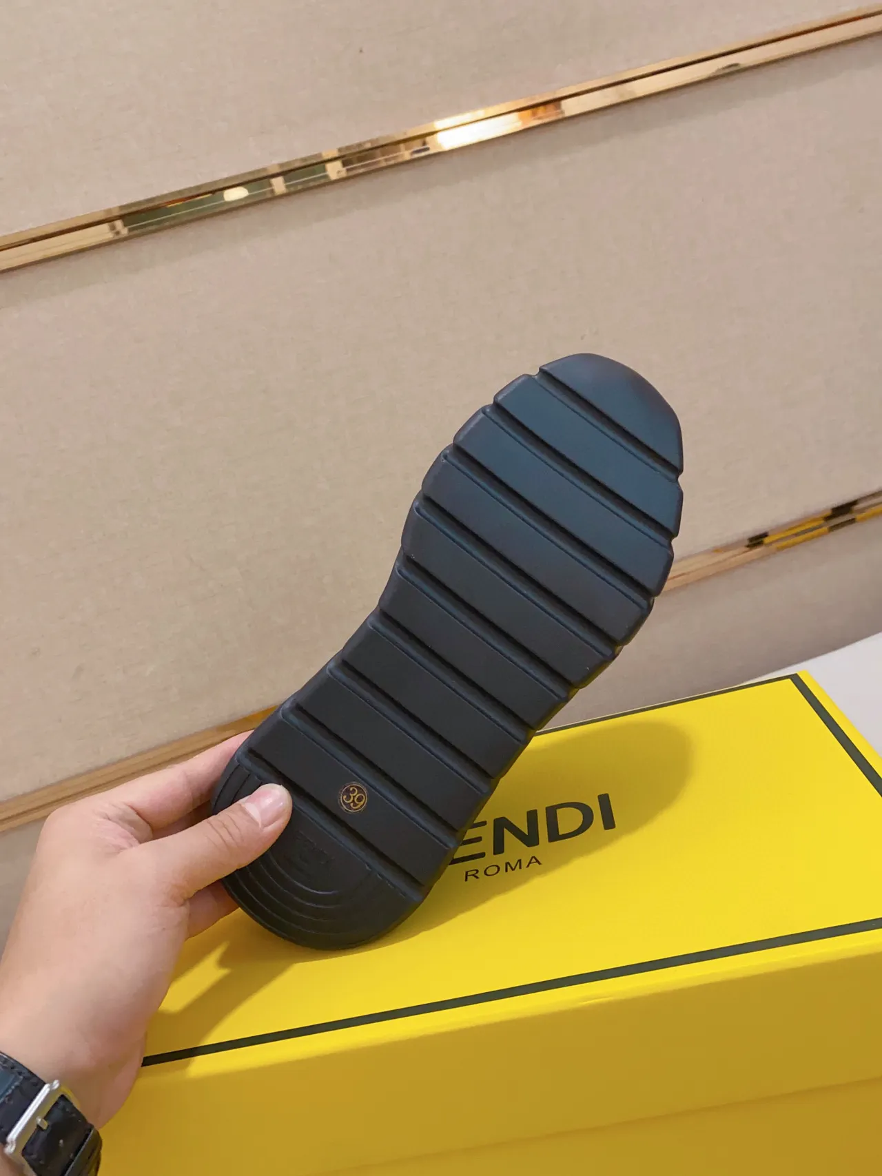 Balenciaga Track Trainer zapatillas negras con suela gruesa 3