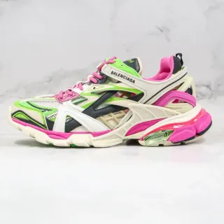 Balenciaga Track Trainer حذاء رياضي سميك وردي نيون وأخضر