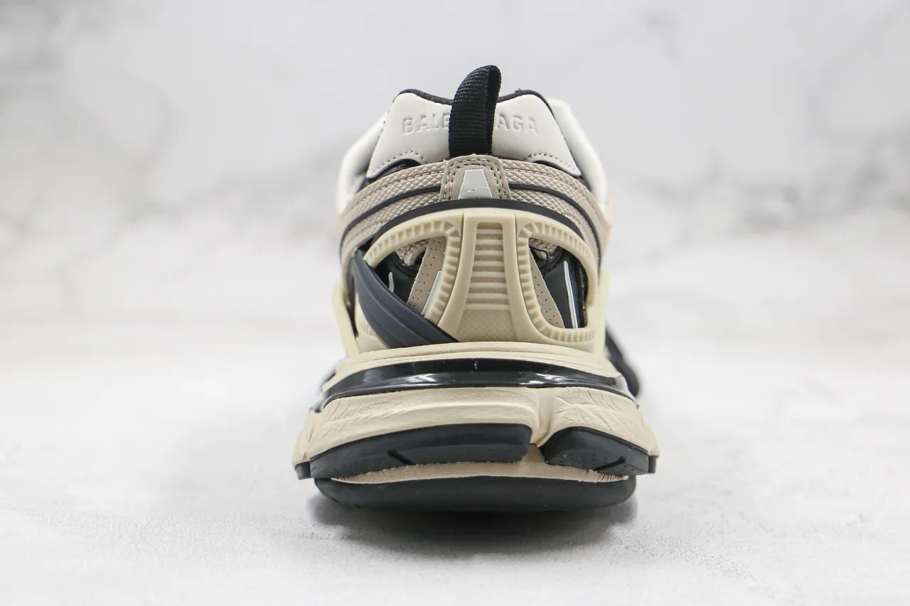 Balenciaga Track Trainer Off-White and Black tênis chunky 3