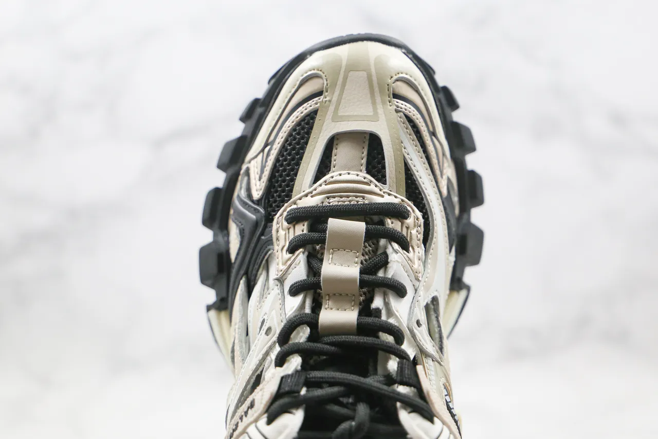 Balenciaga Track Trainer Off-White and Black tênis chunky 5