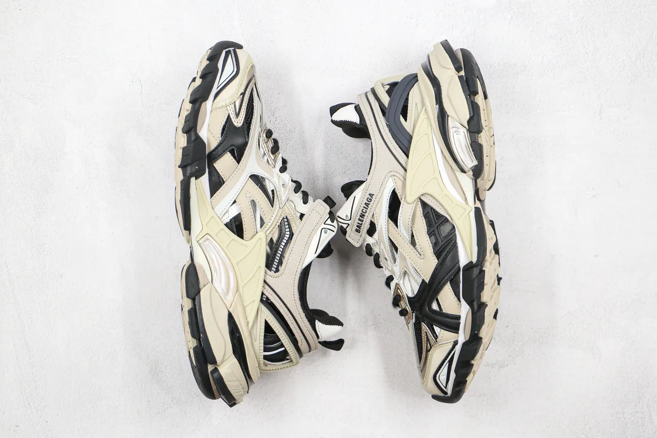 Balenciaga Track Trainer Off-White and Black tênis chunky 8
