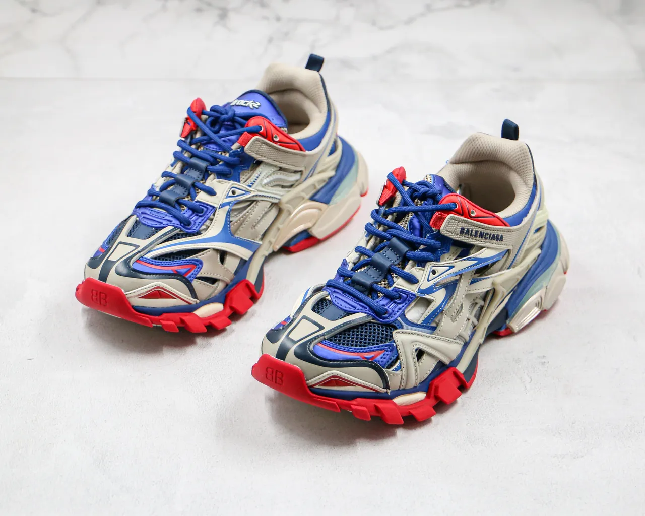 Balenciaga Track Trainer Off-White Blue Red tênis com sola grossa 7
