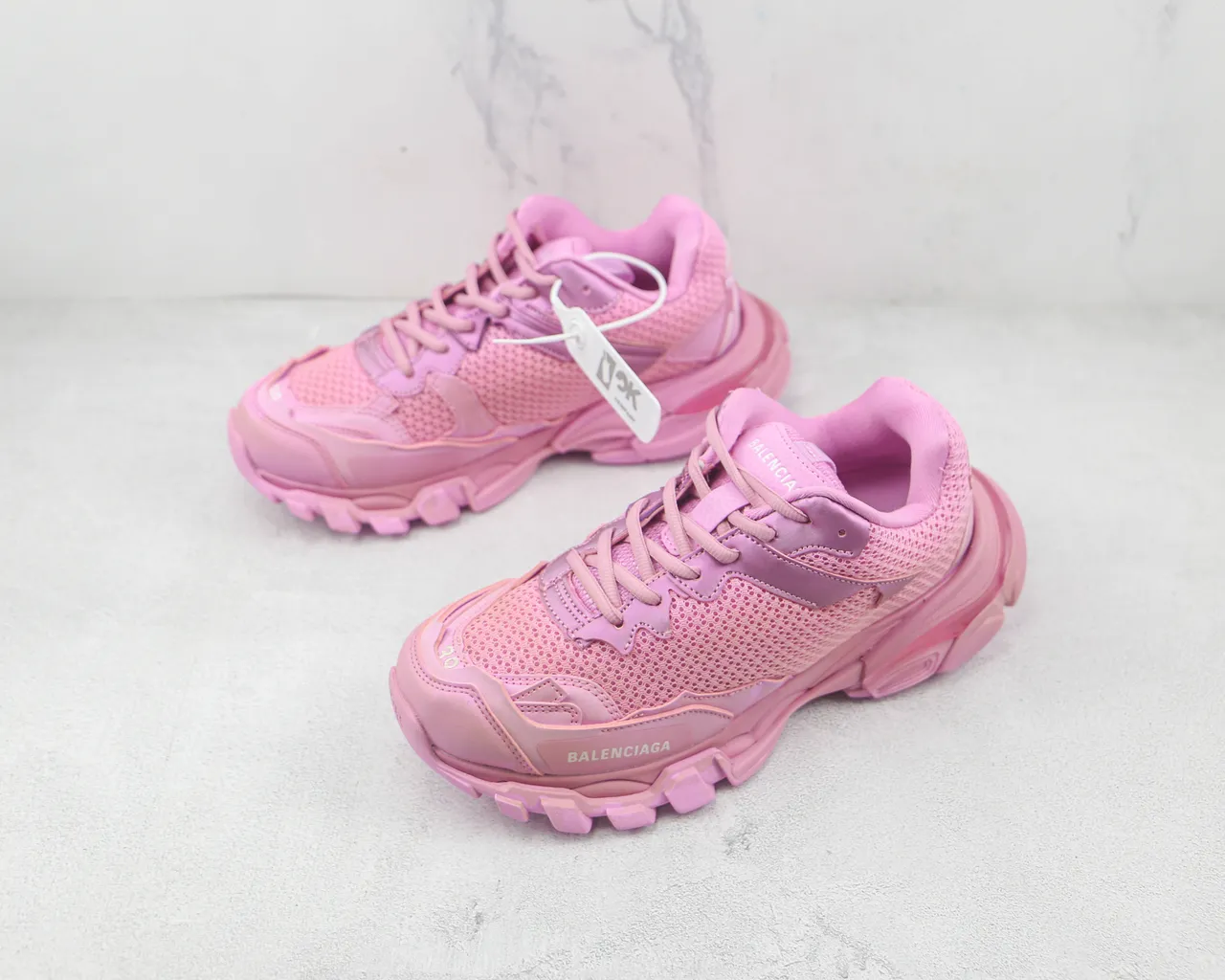 Balenciaga Track Trainer baskets chunky roses 4