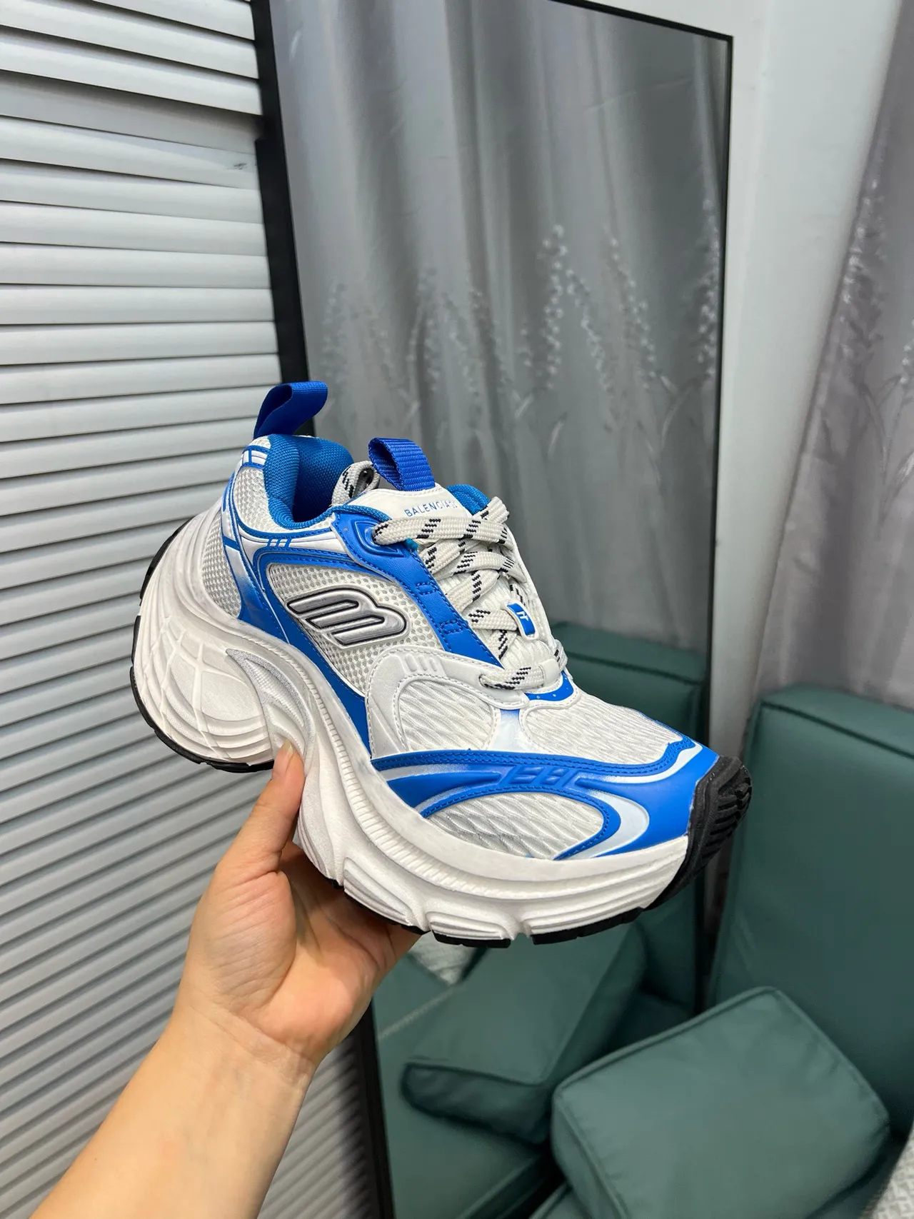 Balenciaga Track Trainer Baskets blanches et bleues chunky 6