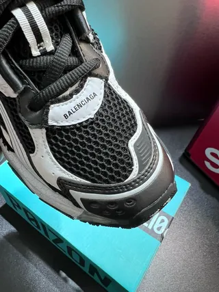 Balenciaga Track Trainer أحذية رياضية سميكة بيضاء وسوداء 4