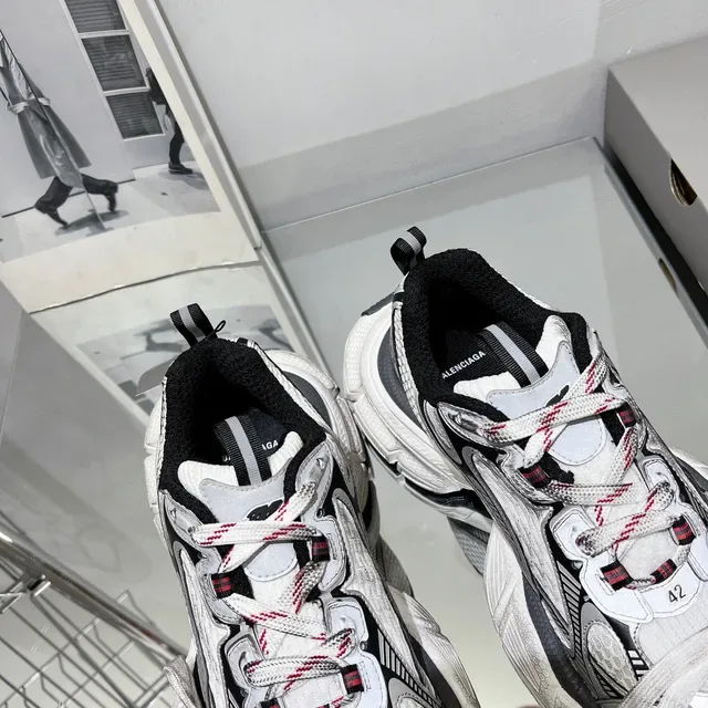 Balenciaga Track Trainer حذاء رياضي أبيض رمادي أسود سميك 2