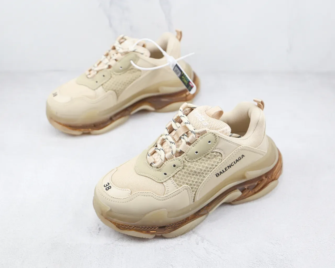 Balenciaga Triple S Bege e Âmbar Sneakers Chunky Translúcidas 4