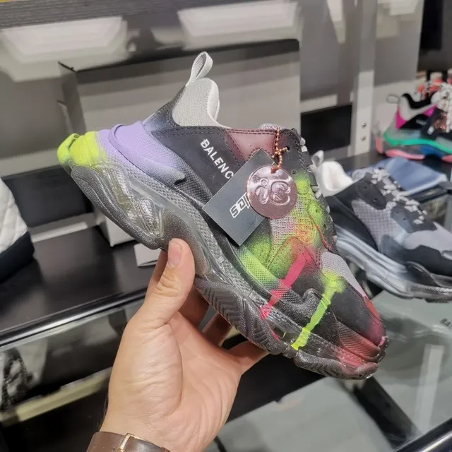 Balenciaga Triple S ألوان متعددة رذاذ الطلاء حذاء رياضي سميك 5