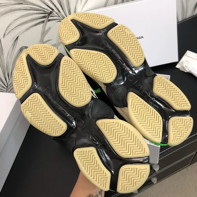 Balenciaga Triple S Vert Néon Noir Sneakers Chunky 3