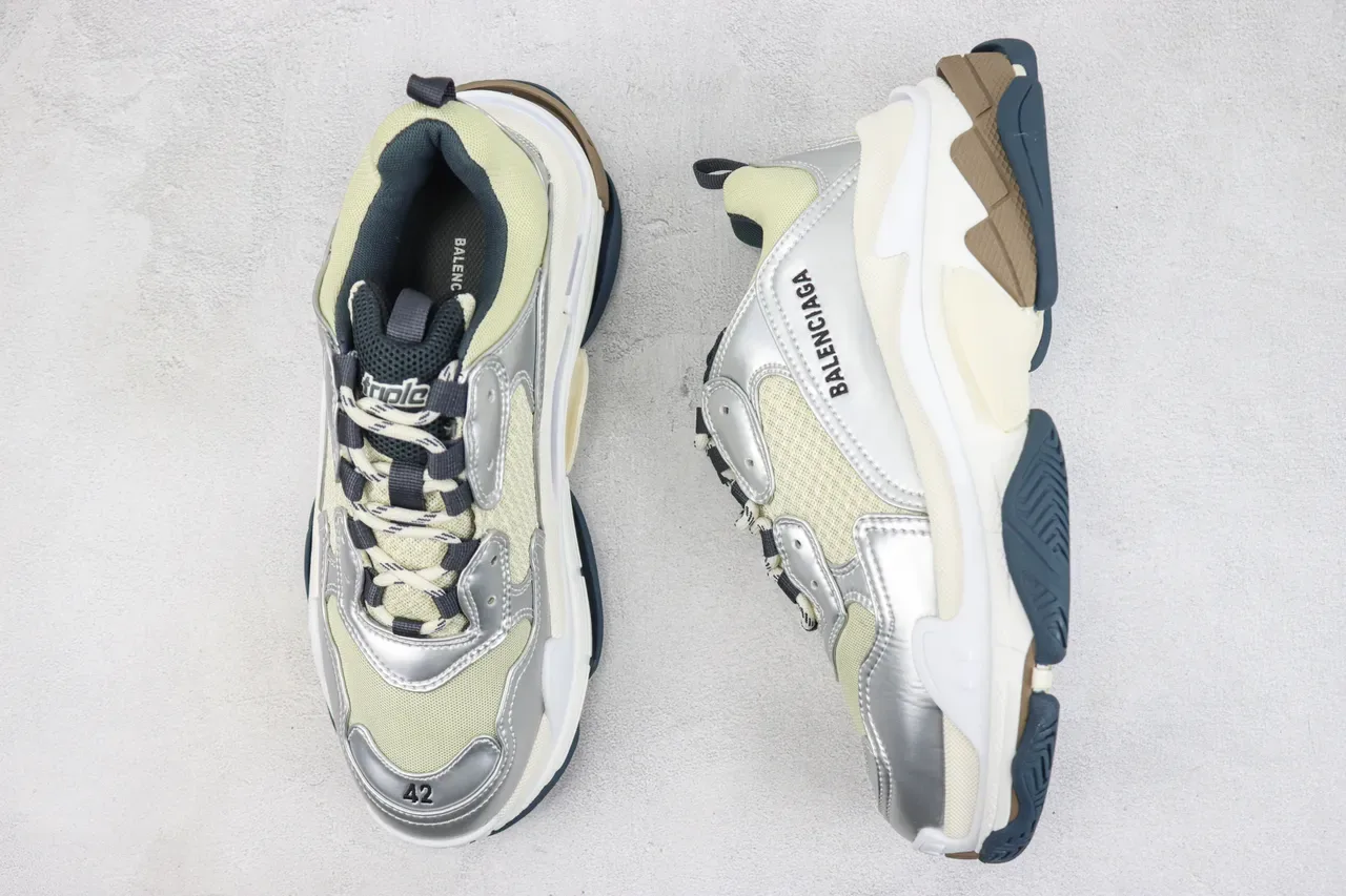 Balenciaga Triple S Argent et Jaune Pâle Sneakers Chunky 3