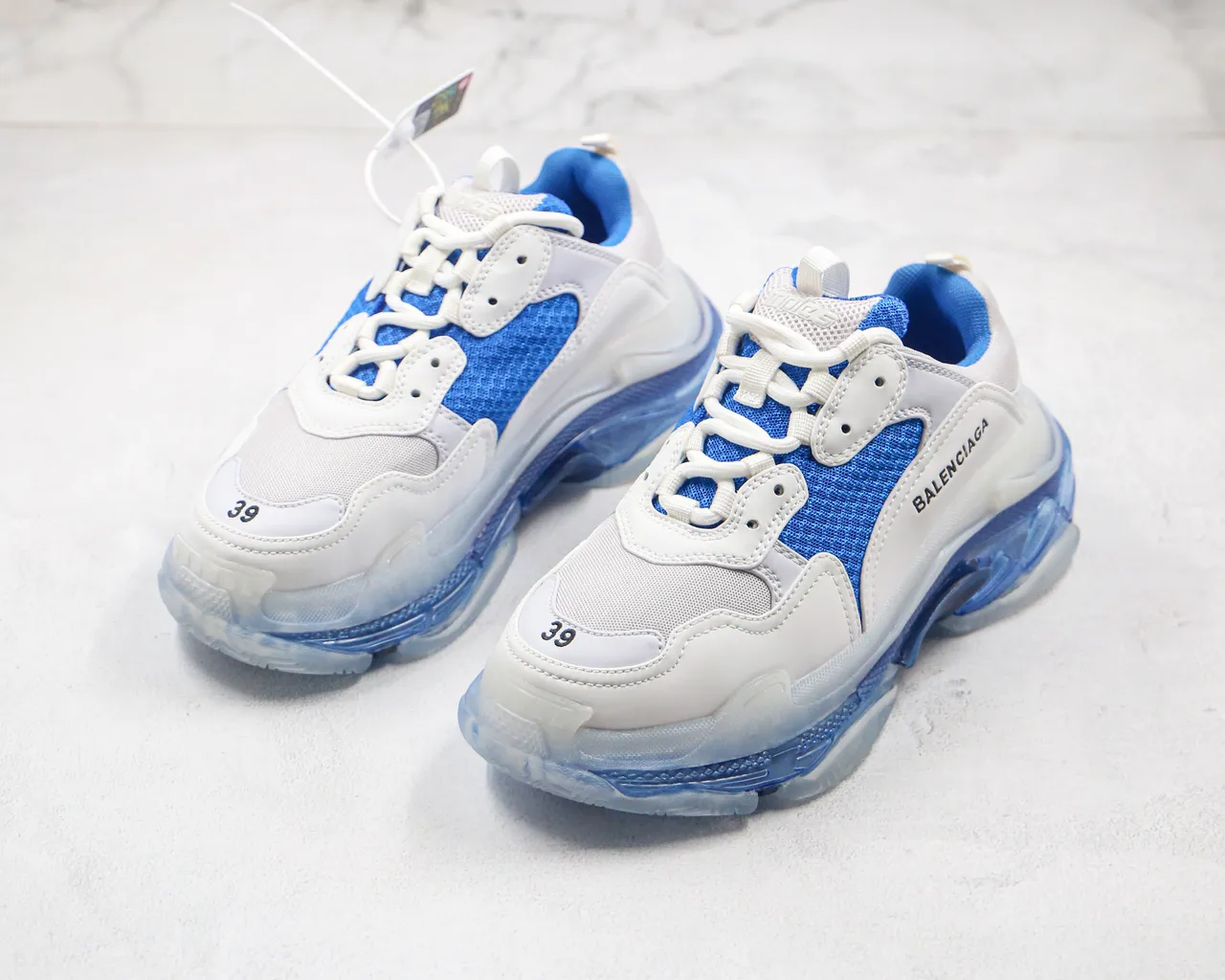 Balenciaga Triple S chaussures chunky blanches et bleues 8