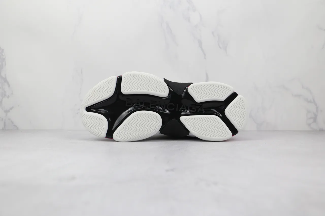 Balenciaga Triple S branco preto rosa tênis chunky 4