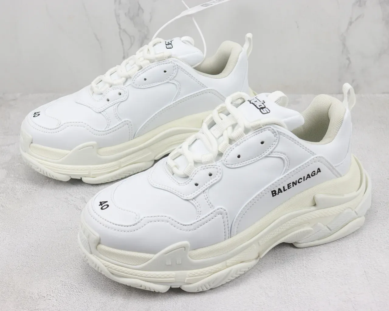 Balenciaga Triple S Sneakers Chunky Blanches 4