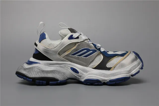 Balenciaga Triple S sneakers chunky blanches grises bleues 8