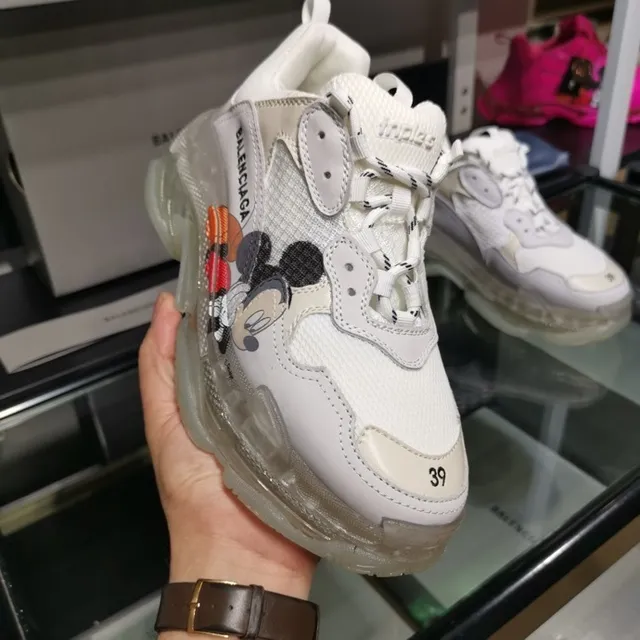 Balenciaga Triple S بيضاء Mickey Mouse حذاء chunky 6