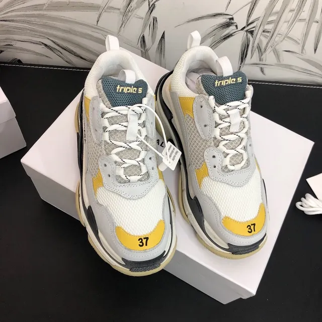 Balenciaga Triple S tênis chunky branco amarelo preto 2